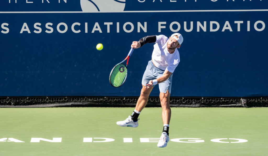 Nathaniel Lammons in action at the ATP San Diego Open. 